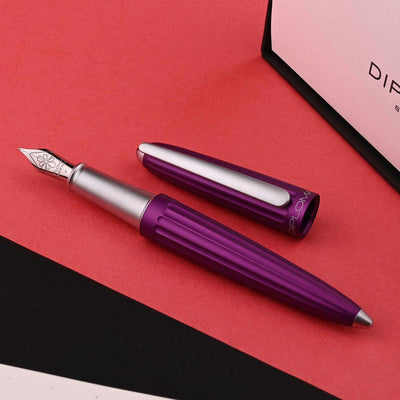 Diplomat Aero 14K Gold Fountain Pen - Violet 7