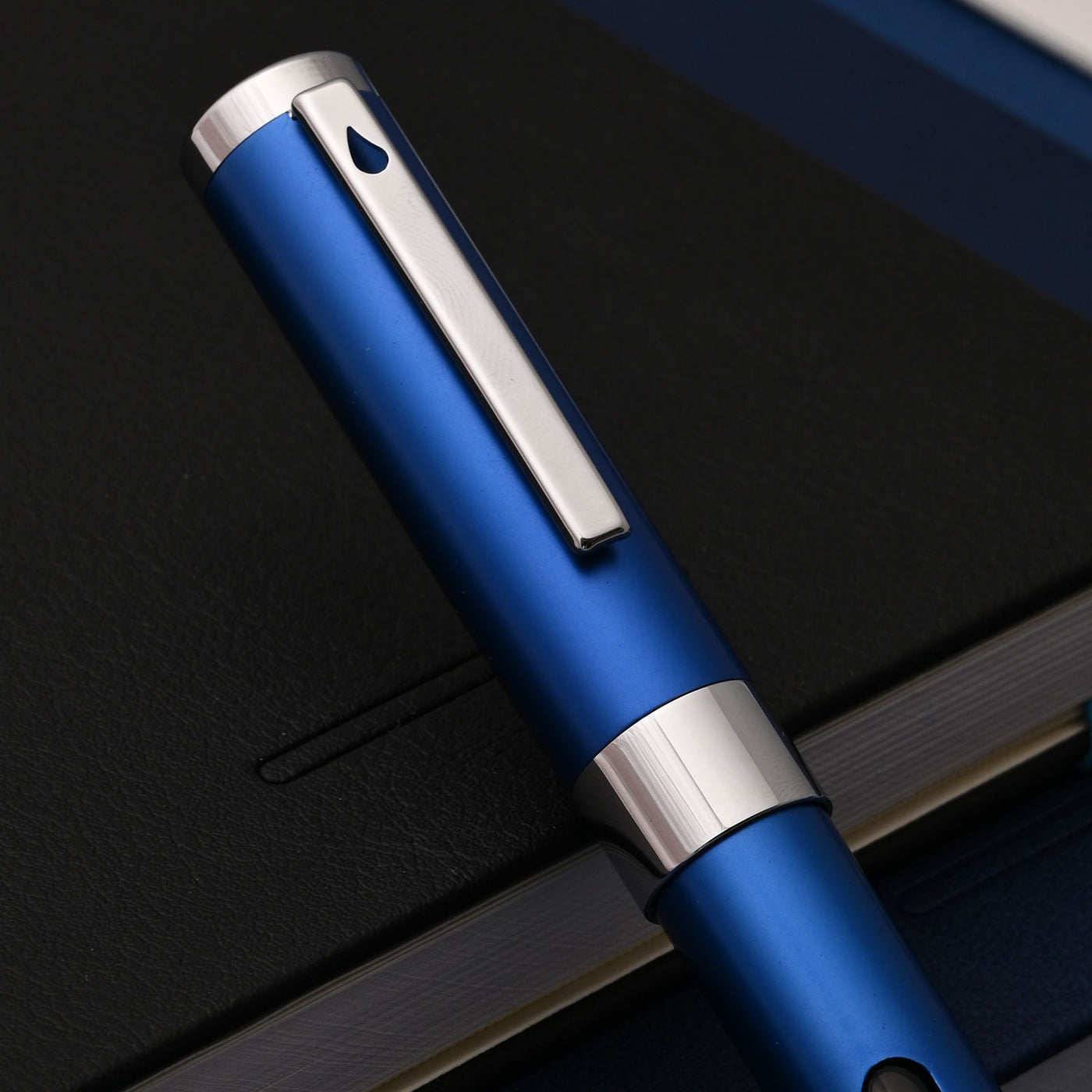 Diplomat Nexus Fountain Pen - Blue/Chrome 11
