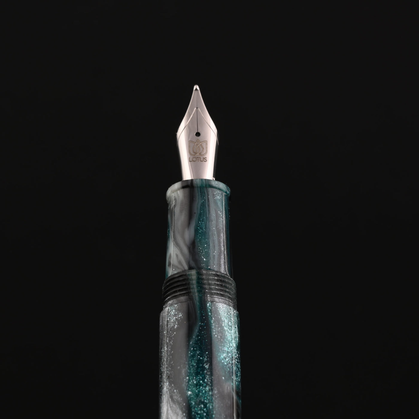 Lotus Shikhar Fountain Pen - Argent Emerald CT 9