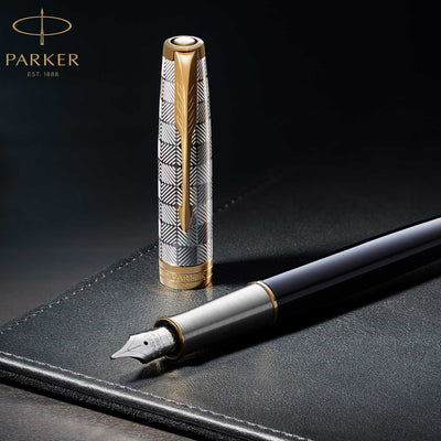 Parker Sonnet Premium Fountain Pen - Metal & Black GT 6