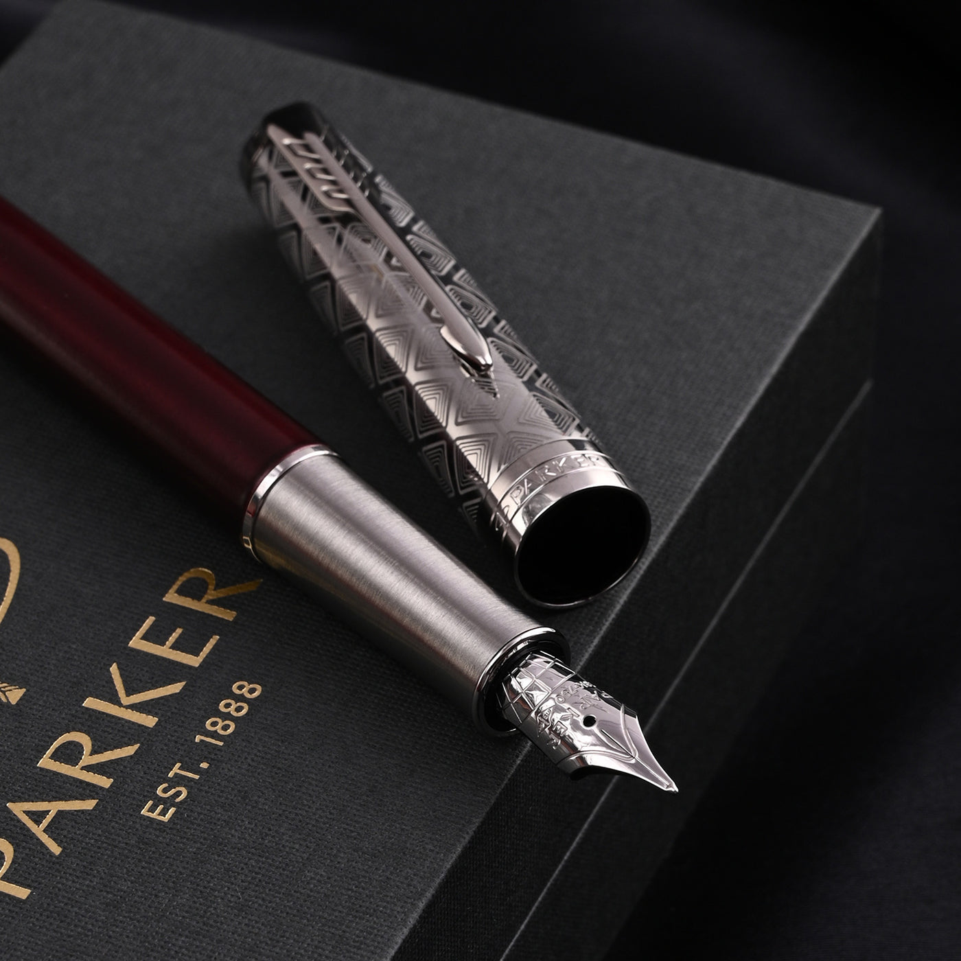 Parker Sonnet Premium Fountain Pen - Metal & Red CT 12