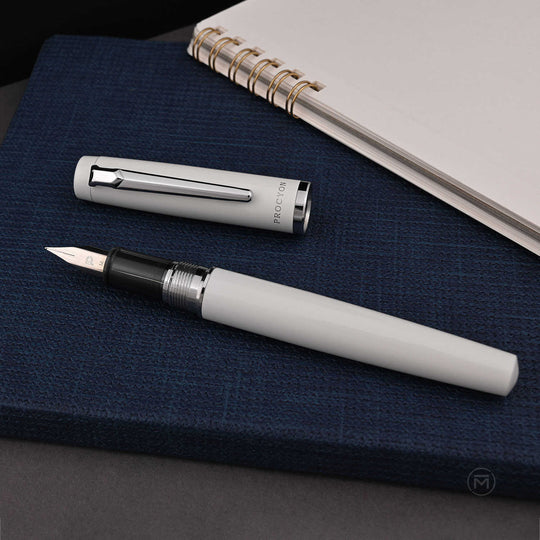 Platinum Procyon Fountain Pen - Porcelain White