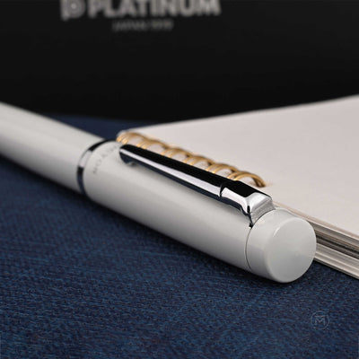 Platinum Procyon Fountain Pen - Porcelain White 6