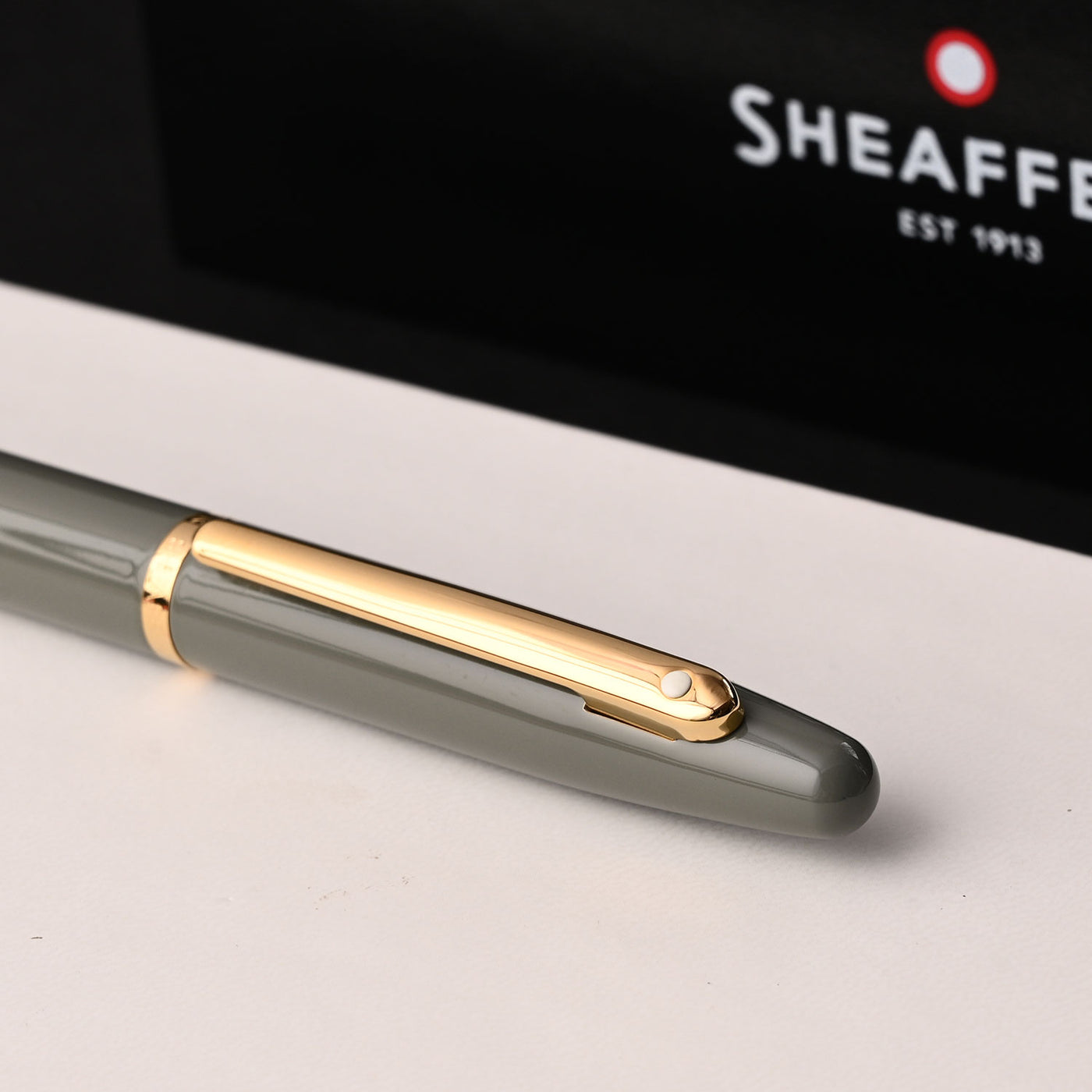 Sheaffer VFM Fountain Pen - Glossy Gray GT 10