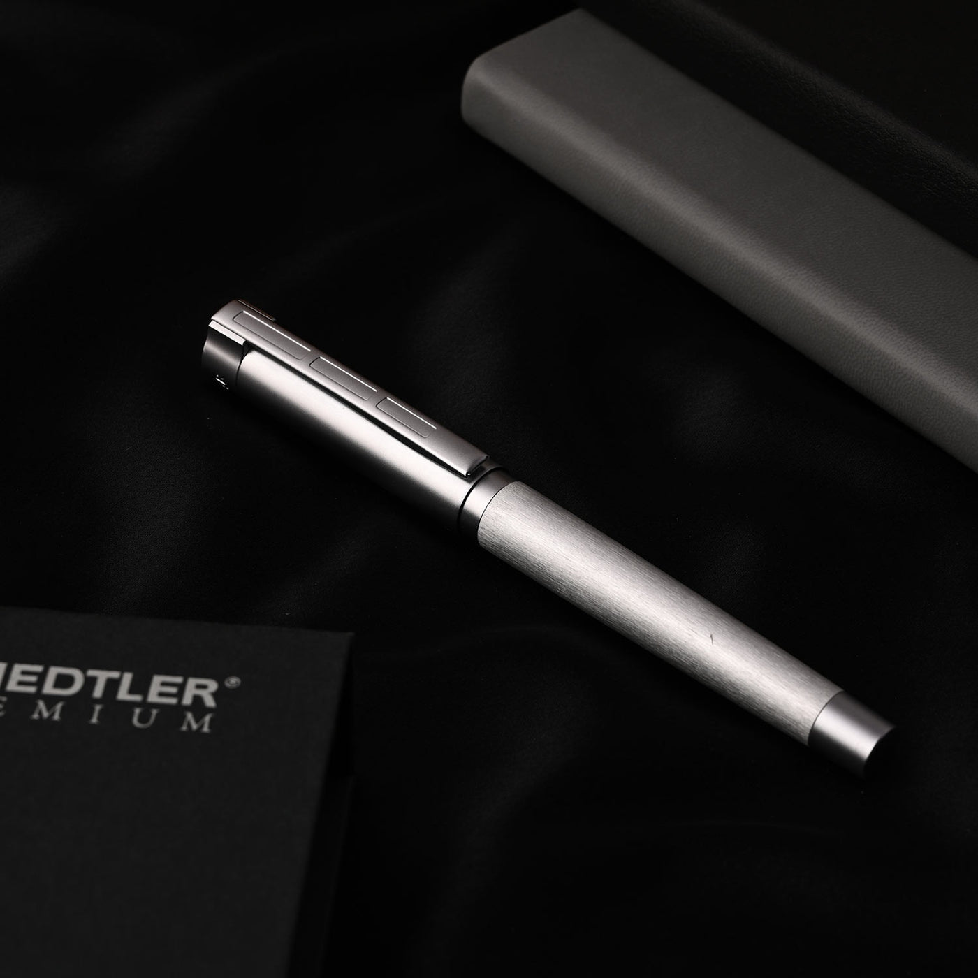 Staedtler Premium Metallum Fountain Pen - Silver CT 11