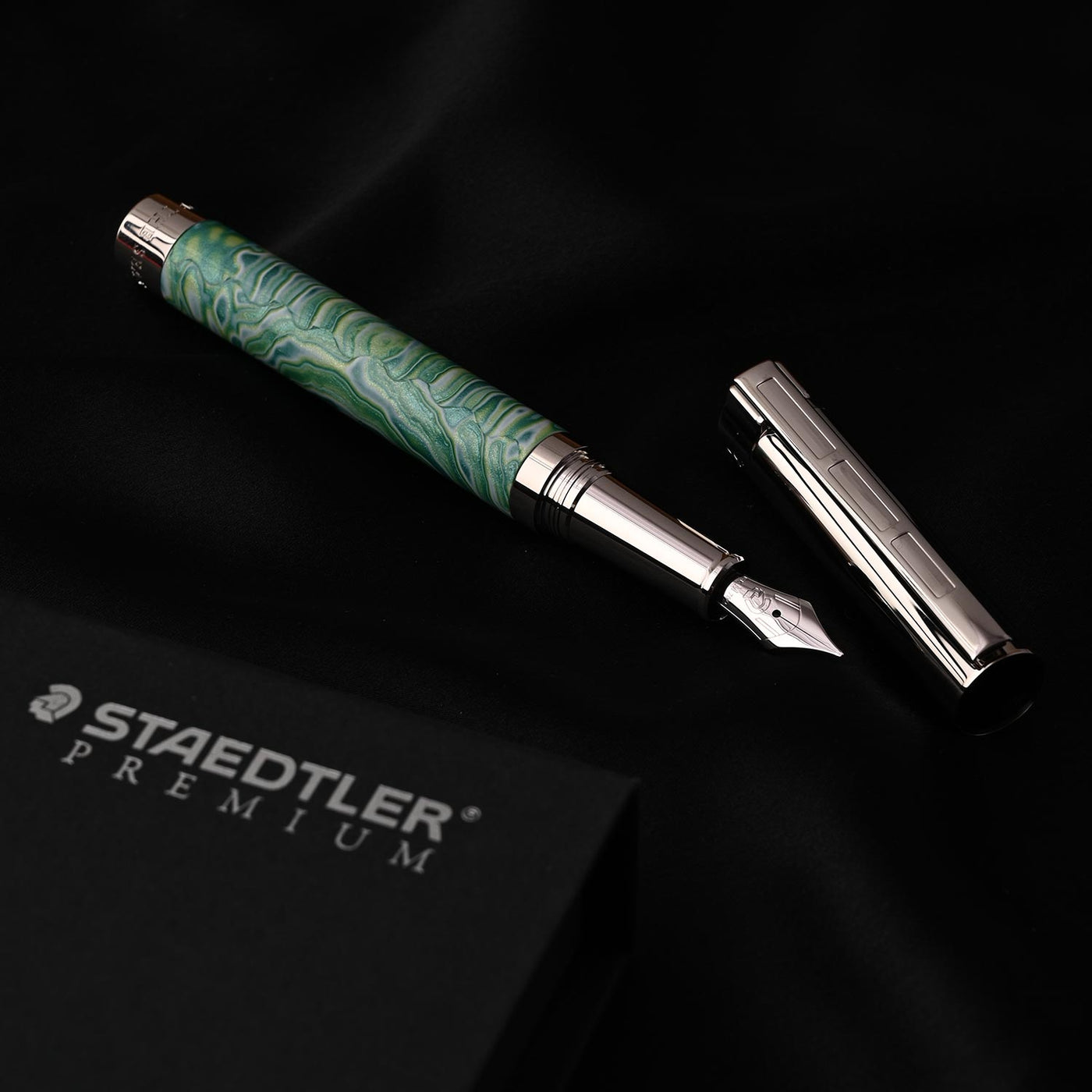 Staedtler Premium Pen of the Season Fountain Pen - Green CT (Limited Edition) 11