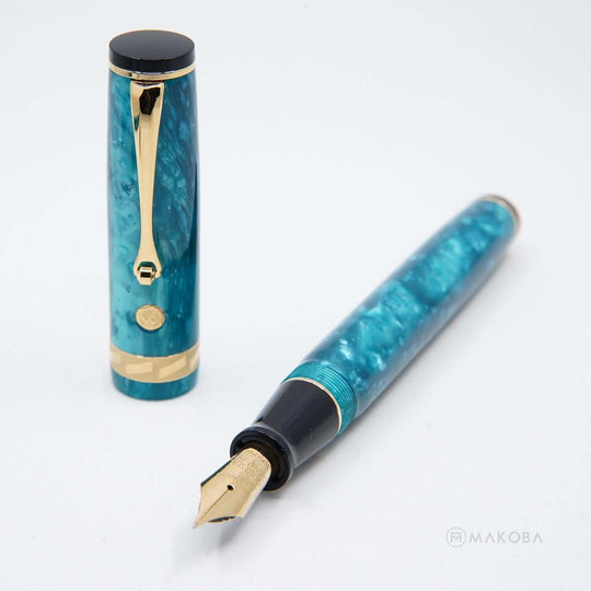 Wahl Eversharp Signature Classic Fountain Pen, Jade (Green) / Gold Trim - 18K Gold Nib
