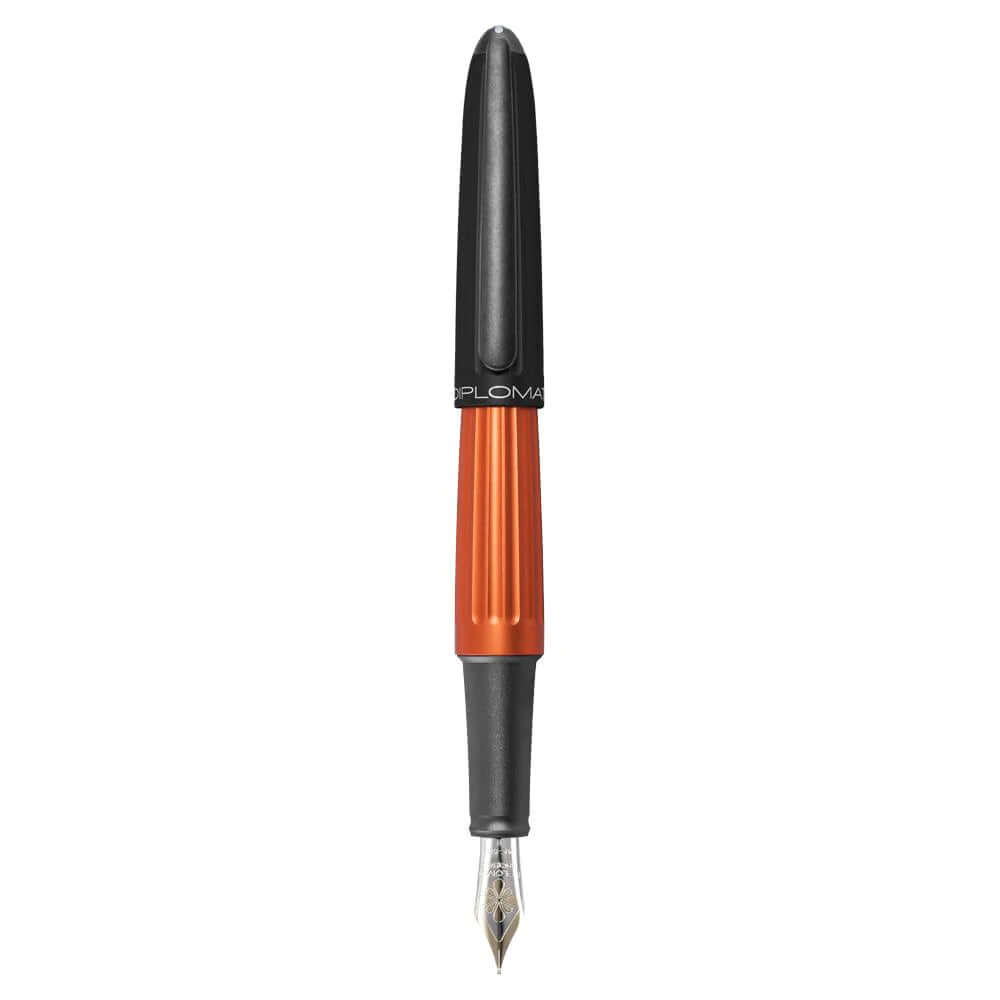 Diplomat Aero 14K Gold Fountain Pen - Black Orange 7