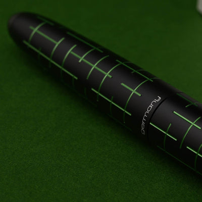 Diplomat Elox Fountain Pen - Matrix Black/Green 10