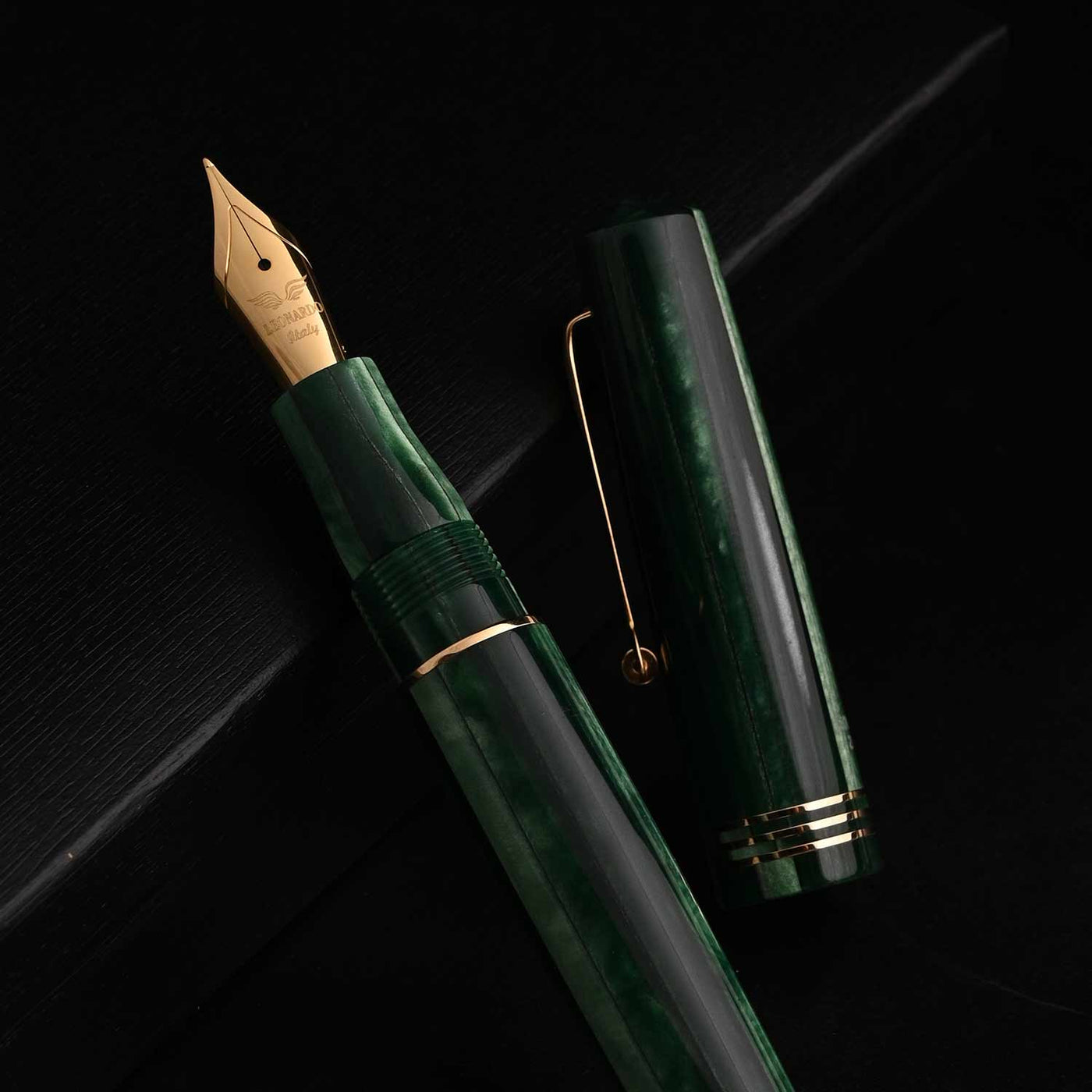 Leonardo Momento Zero Fountain Pen - Green Alga GT 7