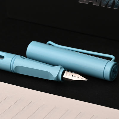 The Lamy Safari Phenomenon: Why This Pen is a Global Favorite?