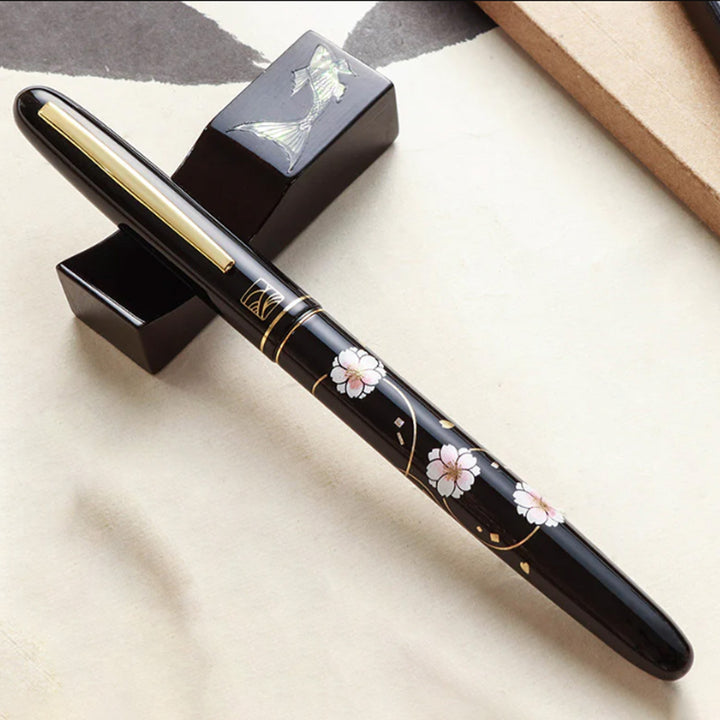 Shop Wancher Maki-e Fountain Pen | Japanese Pens | Wancher | Makoba
