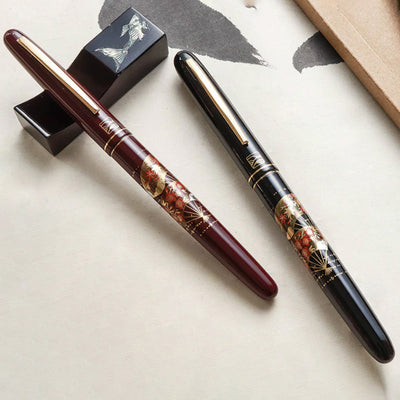 Wancher x Kuretake Kindai Maki-e Mari Senmen Fountain Pen - Red GT