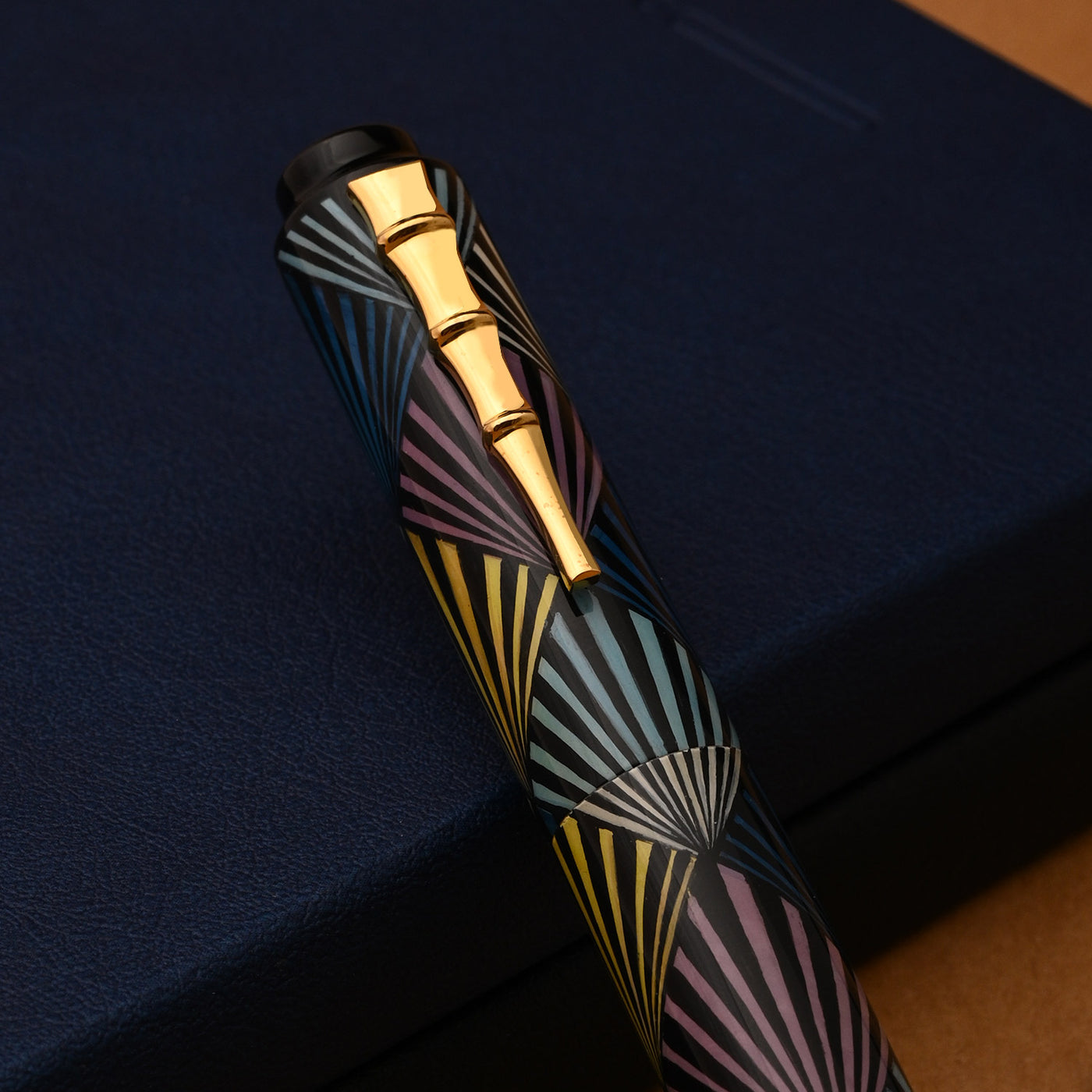 AP Limited Editions Russian Lacquer Art Fountain Pen - An Ode to Art Deco 11