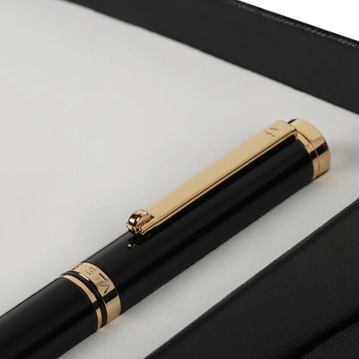 Arista Gift Set - Switch Black GT Ball Pen with A5 Notebook 3