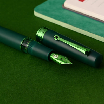 Arista One Fountain Pen - Forest Green