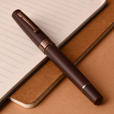 Arista One Fountain Pen - Matte Chocolate 16