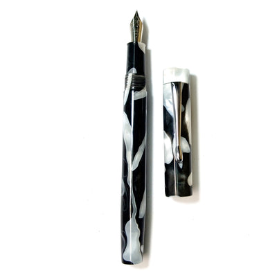 Click Century Acrylic Fountain Pen - White Black CT