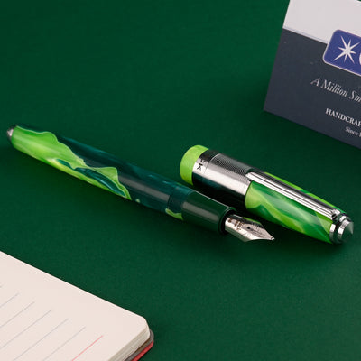 Click Retro Acrylic Fountain Pen - Green CT 7