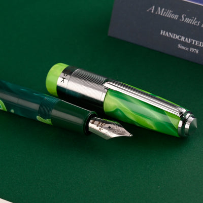 Click Retro Acrylic Fountain Pen - Green CT 8