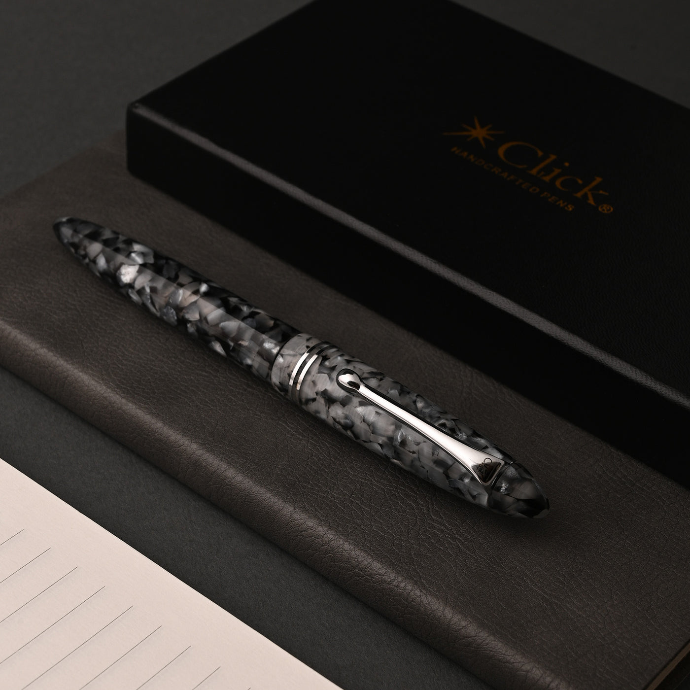 Click Yen Fountain Pen - Antique Silver CT 11