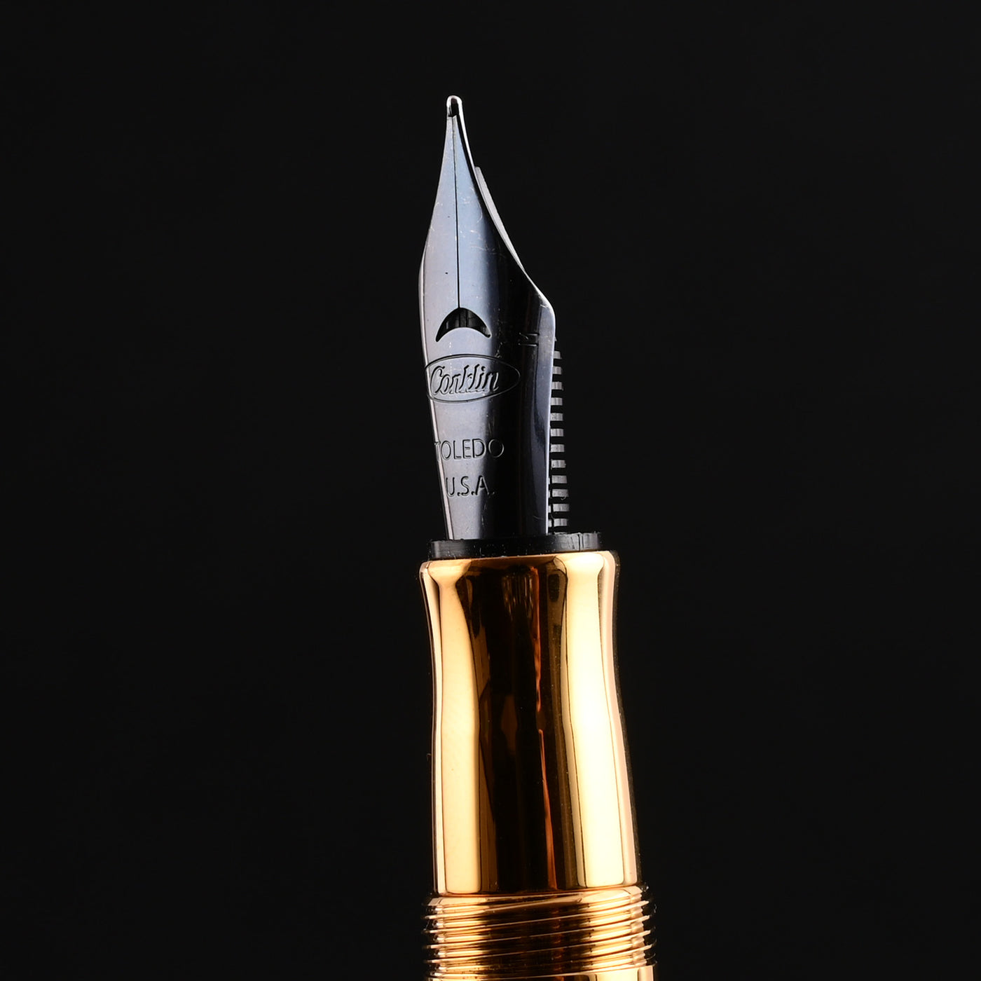 Conklin Duragraph Metal PVD Fountain Pen - Gold 12