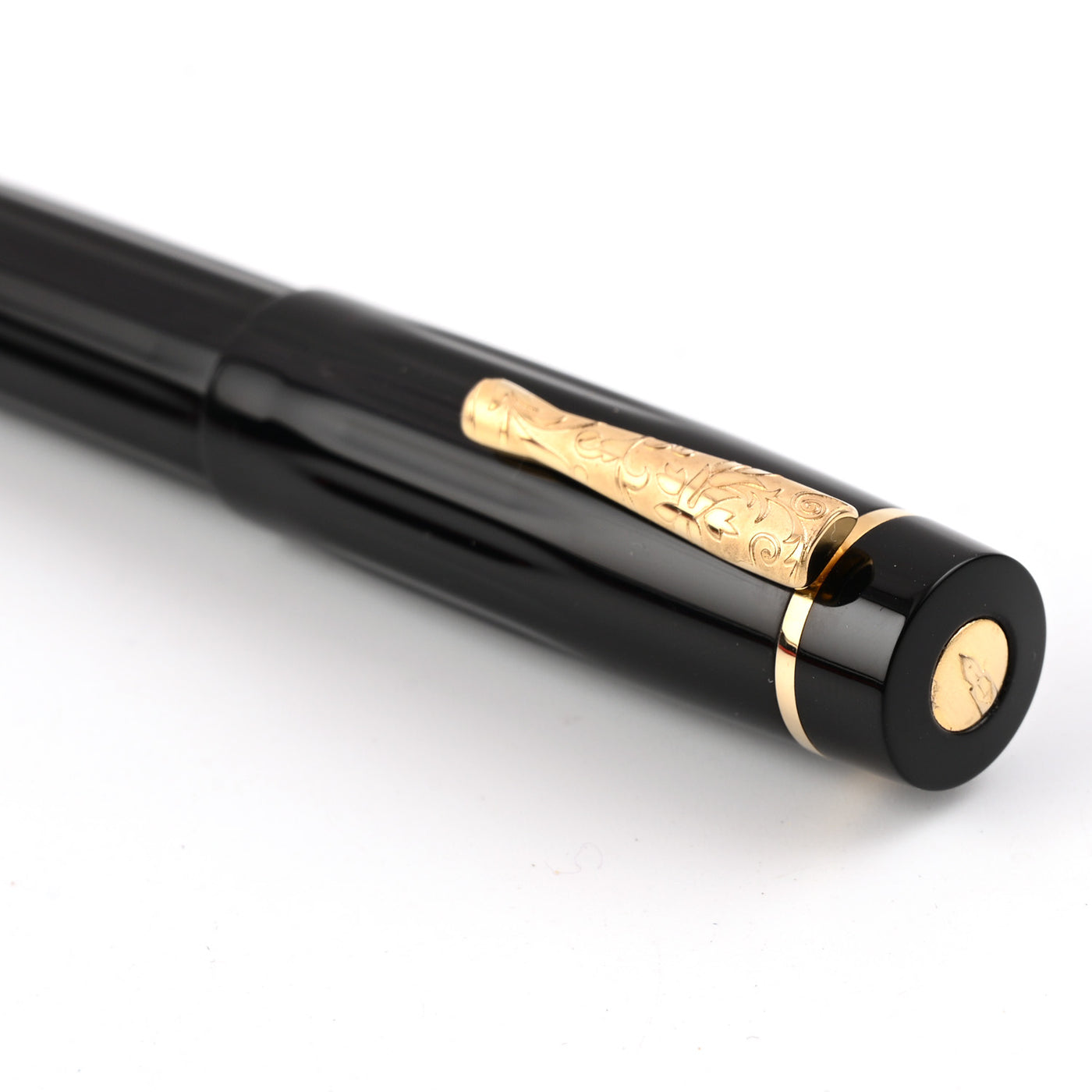 Delta Bio+16 14K Gold Fountain Pen - Black GT 6