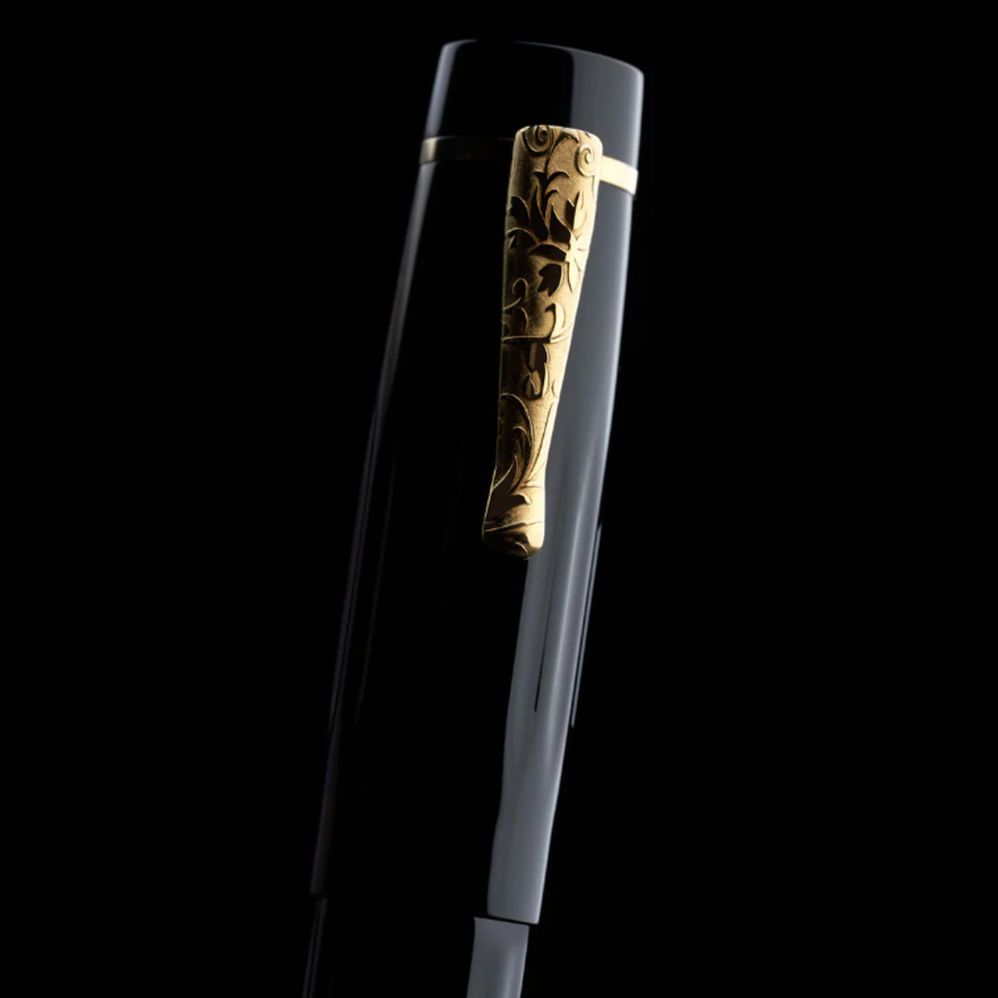 Delta Bio+16 14K Gold Fountain Pen - Black GT