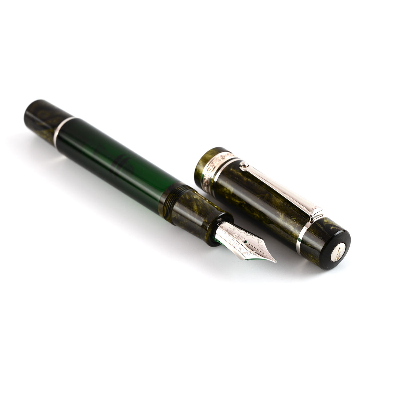 Delta Mid Size Plus Limited Edition No.8 Fountain Pen - Royal Green CT 2