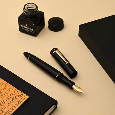 Delta Write Balance Fountain Pen - Black GT 6
