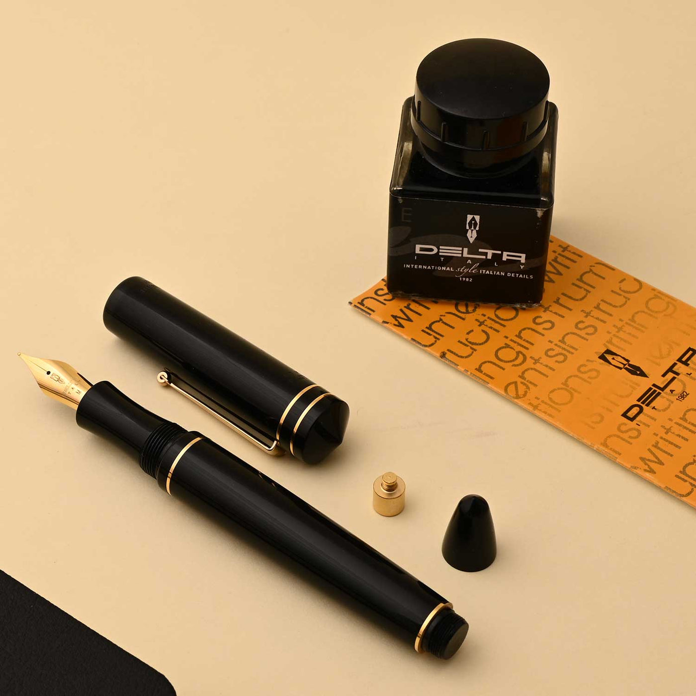 Delta Write Balance Fountain Pen - Black GT 9