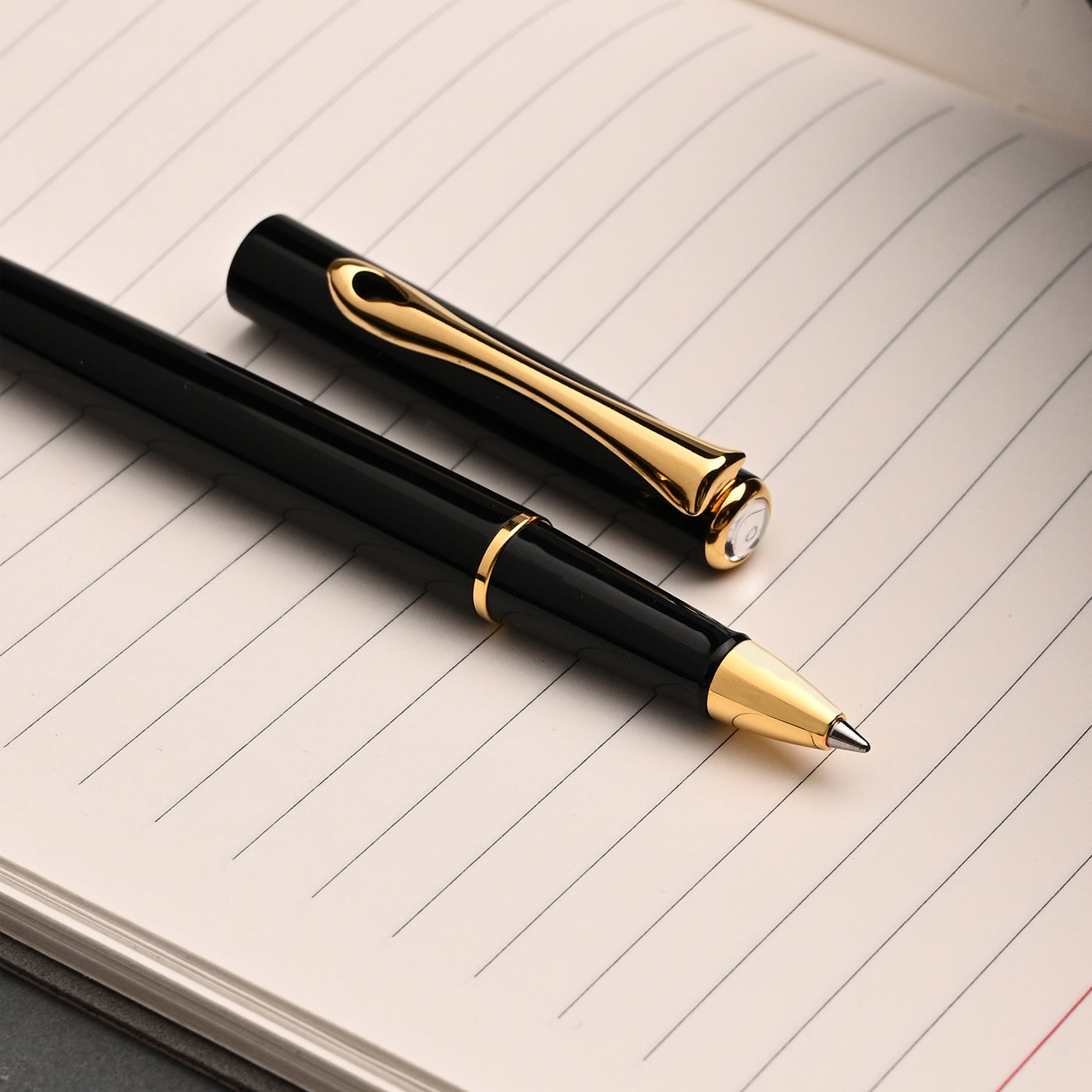 Diplomat Traveller Roller Ball Pen - Black Lacquer GT 7