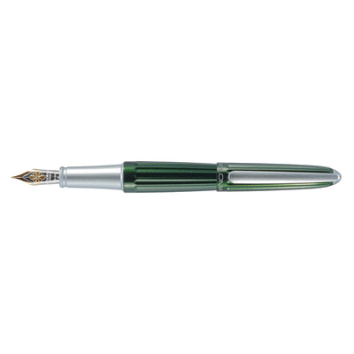 Diplomat Aero 14K Gold Fountain Pen - Evergreen CT