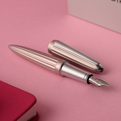 Diplomat Aero Fountain Pen - Antique Rose 10
