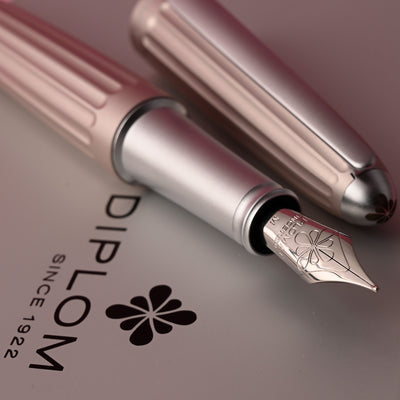 Diplomat Aero Fountain Pen - Antique Rose 11