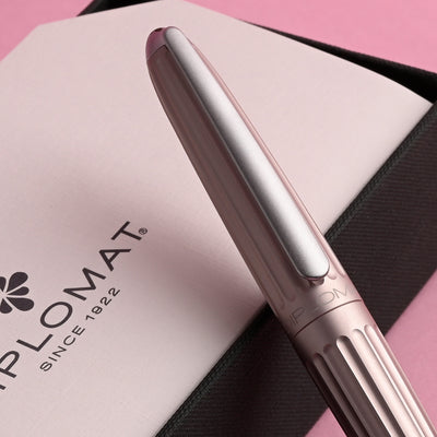 Diplomat Aero Fountain Pen - Antique Rose 12
