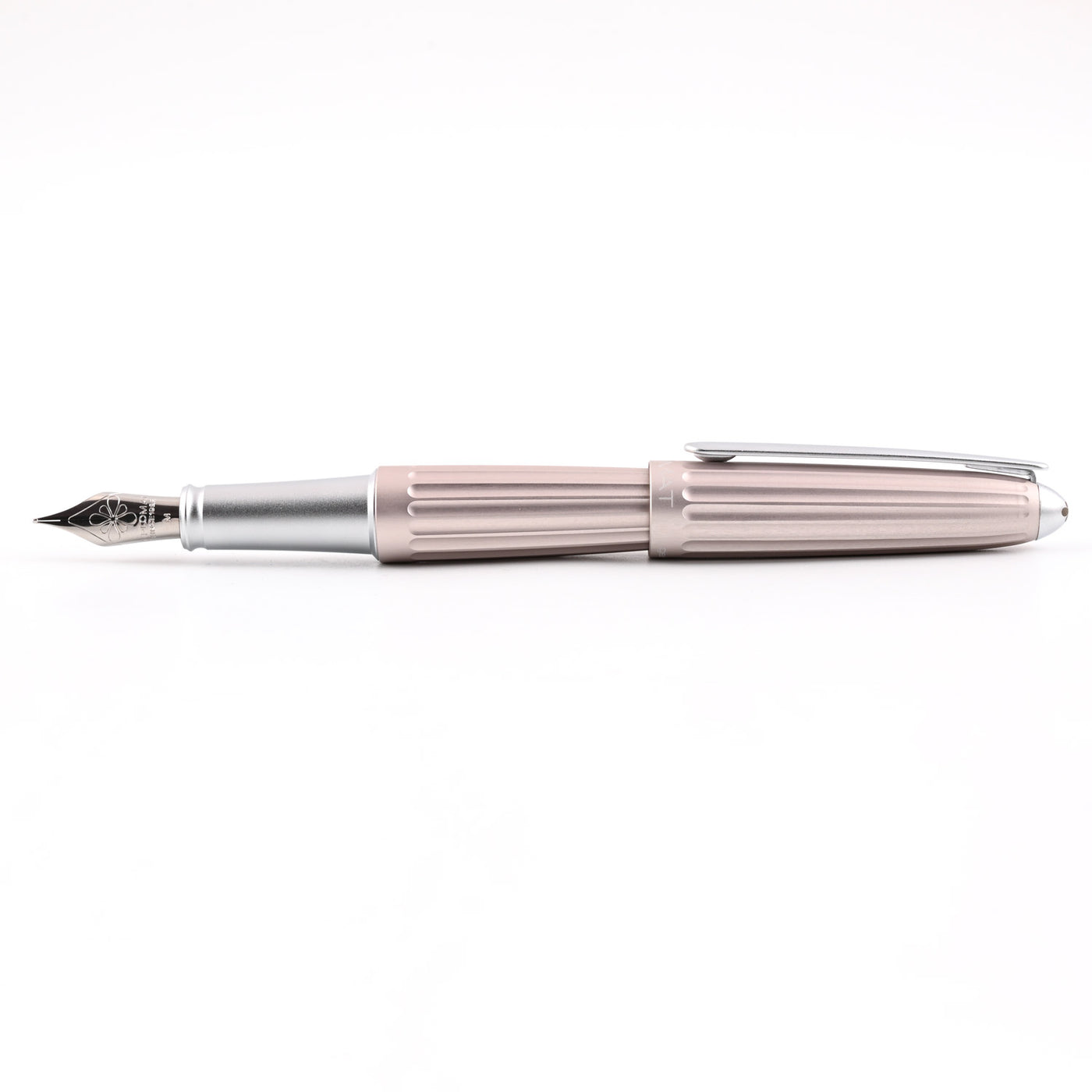 Diplomat Aero Fountain Pen - Antique Rose 8