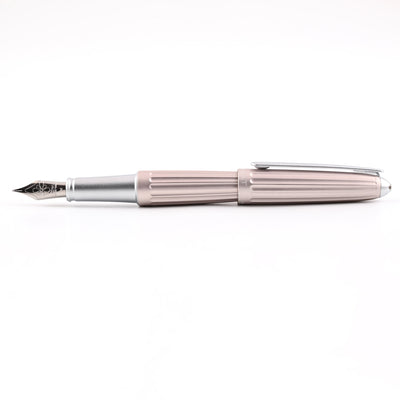 Diplomat Aero Fountain Pen - Antique Rose 8