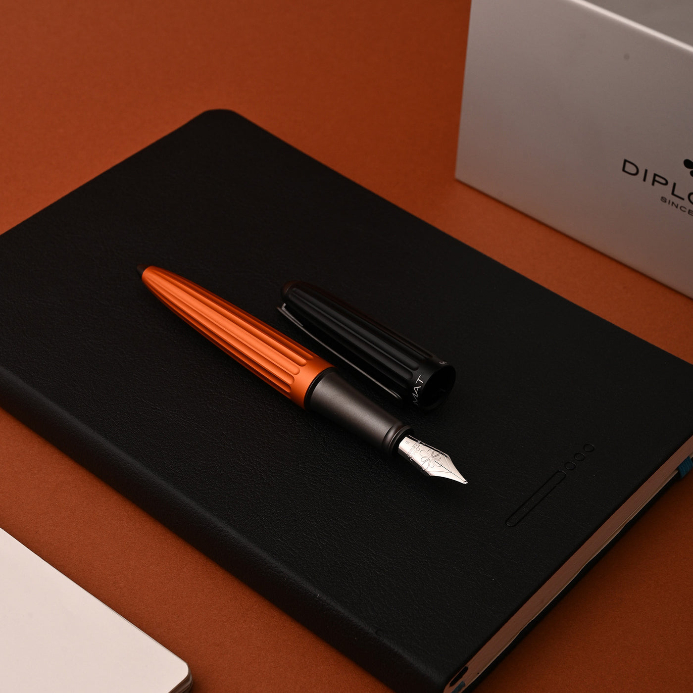 Diplomat Aero Fountain Pen - Black/Orange 6