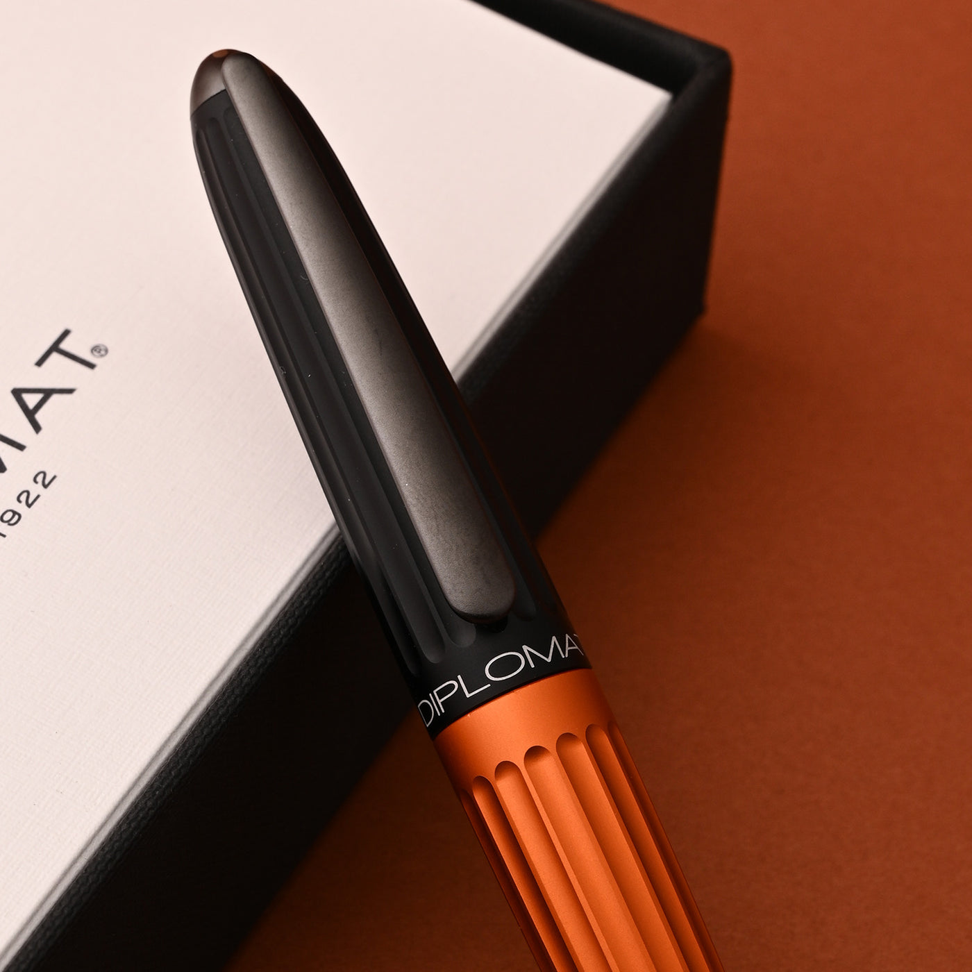 Diplomat Aero Fountain Pen - Black/Orange 9