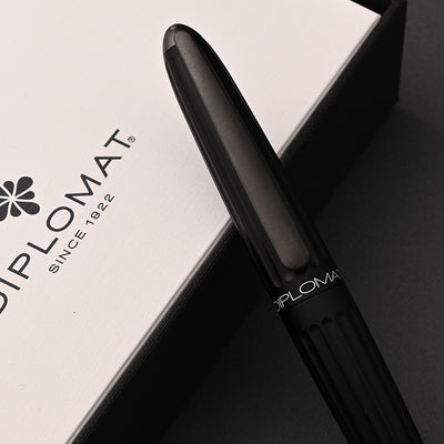 Diplomat Aero Fountain Pen - Black 8