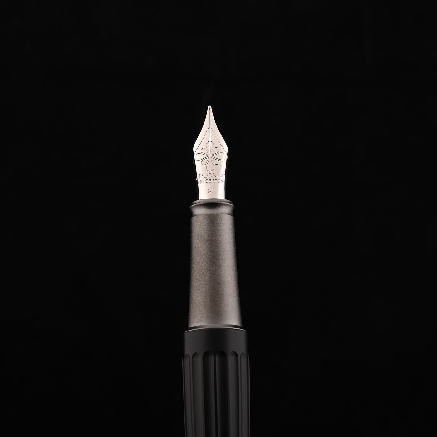 Diplomat Aero Fountain Pen - Black 9