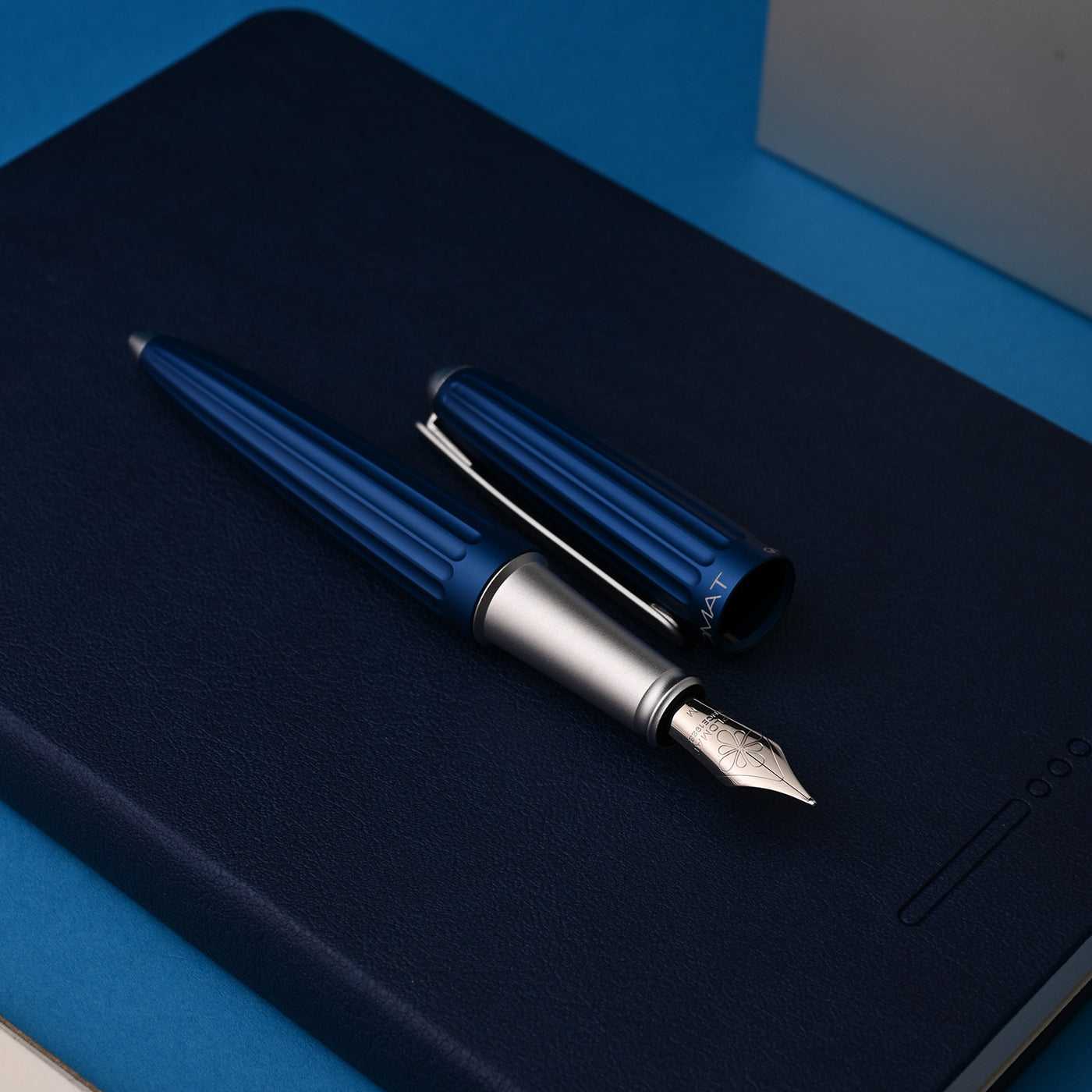 Diplomat Aero Fountain Pen - Blue 6