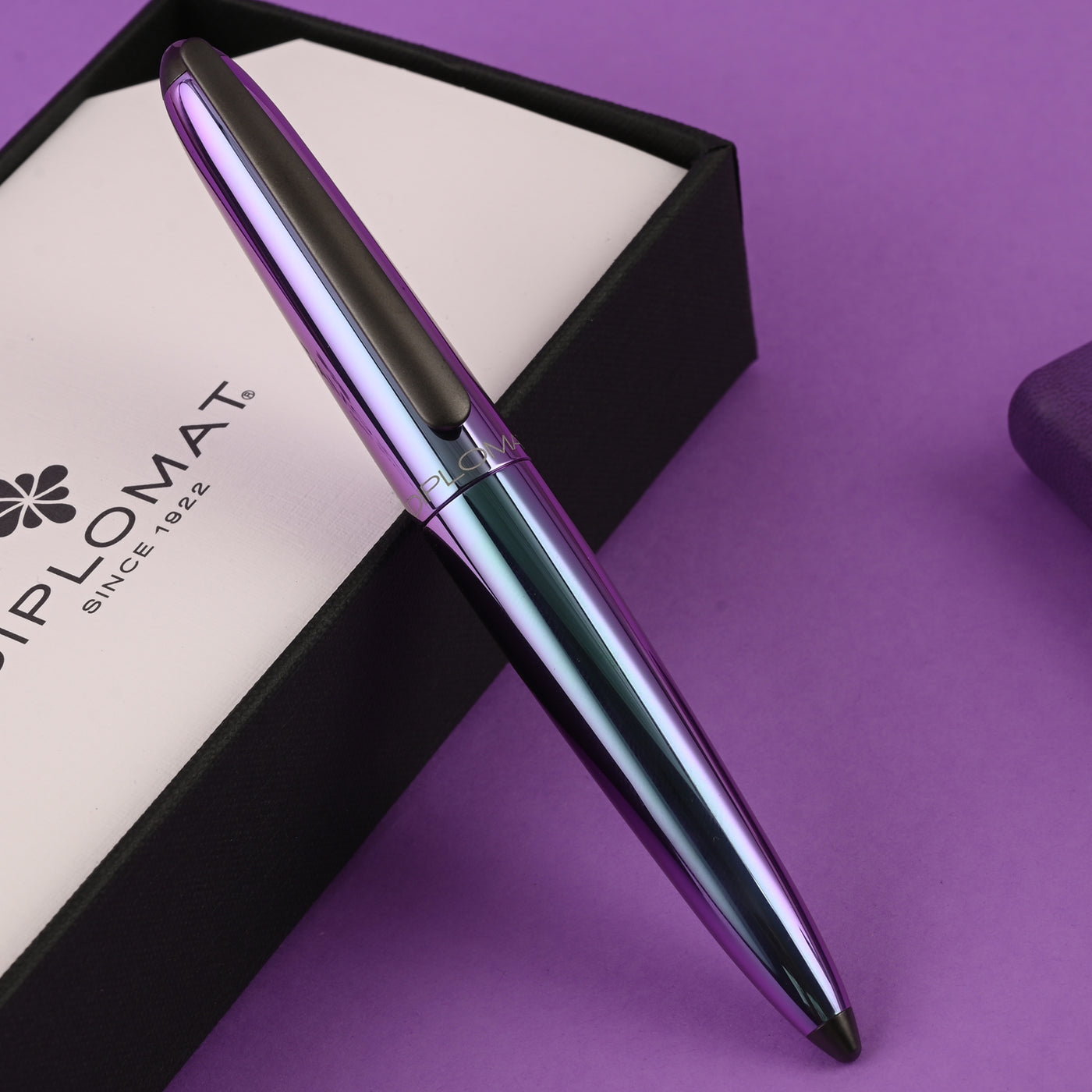 Diplomat Aero Fountain Pen - Funky BT (Special Edition) 15