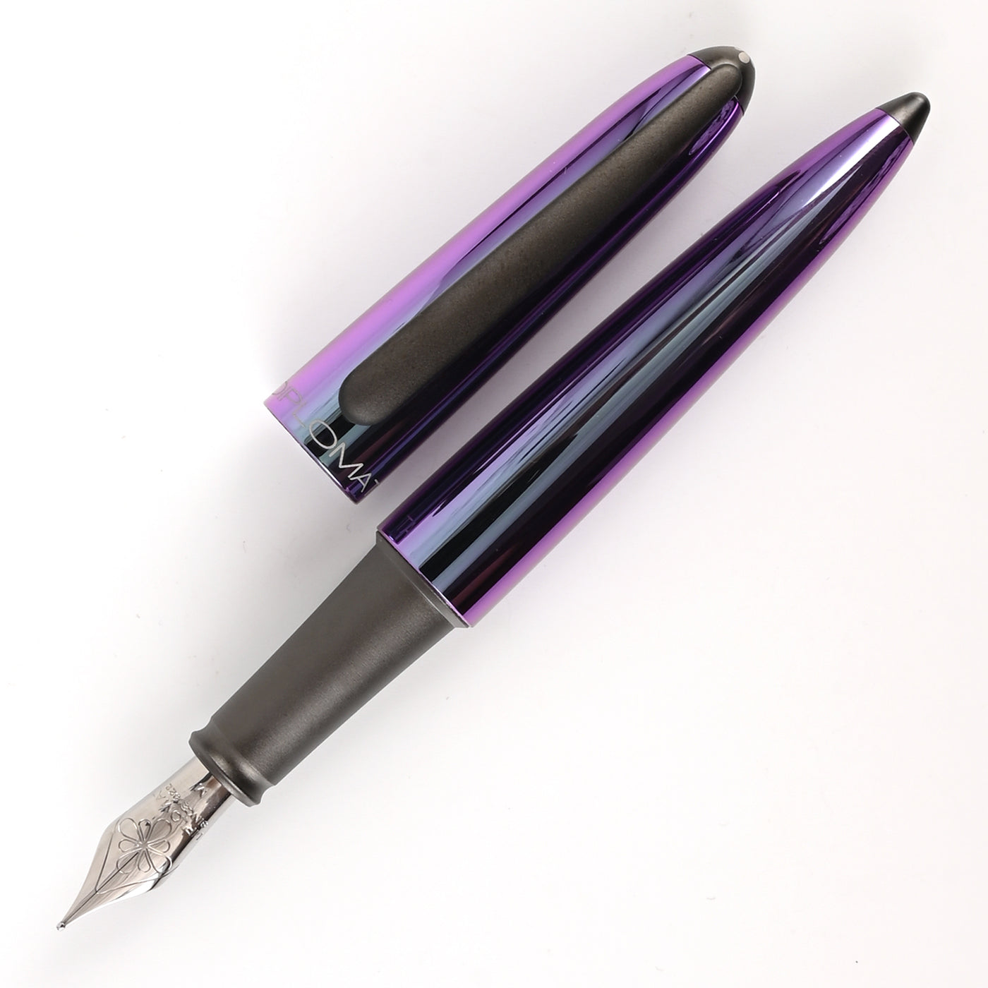Diplomat Aero Fountain Pen - Funky BT (Special Edition) 2