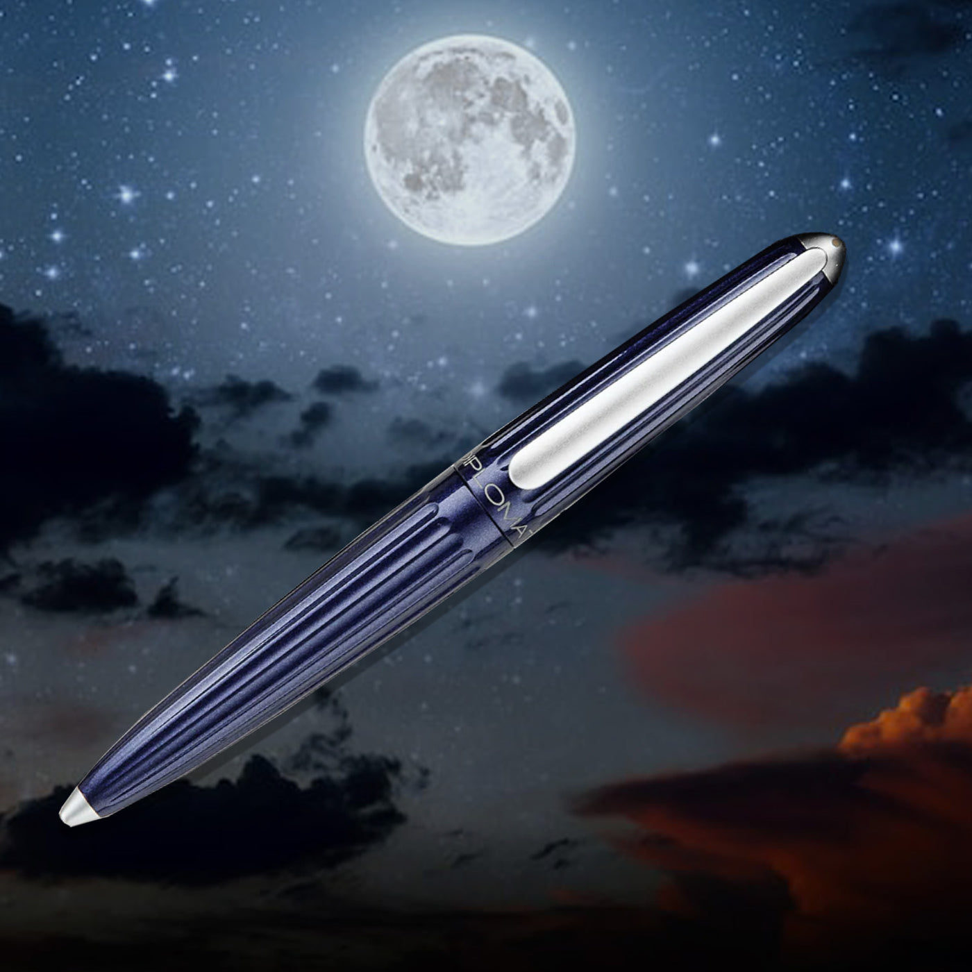 Diplomat Aero Fountain Pen - Midnight Blue 5