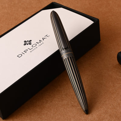 Diplomat Aero 14K Gold Fountain Pen - Oxyd Brass