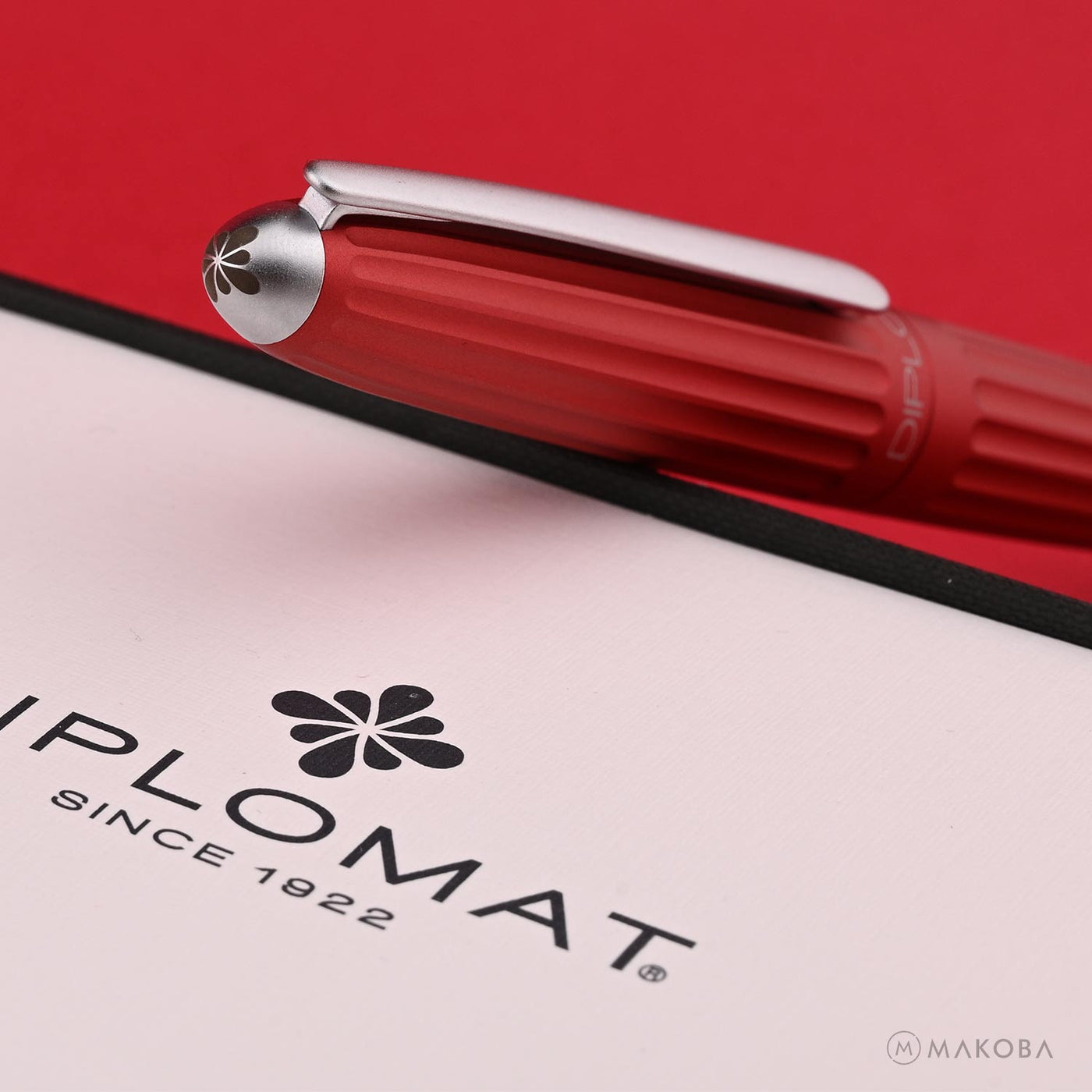 Diplomat Aero Fountain Pen - Red 13