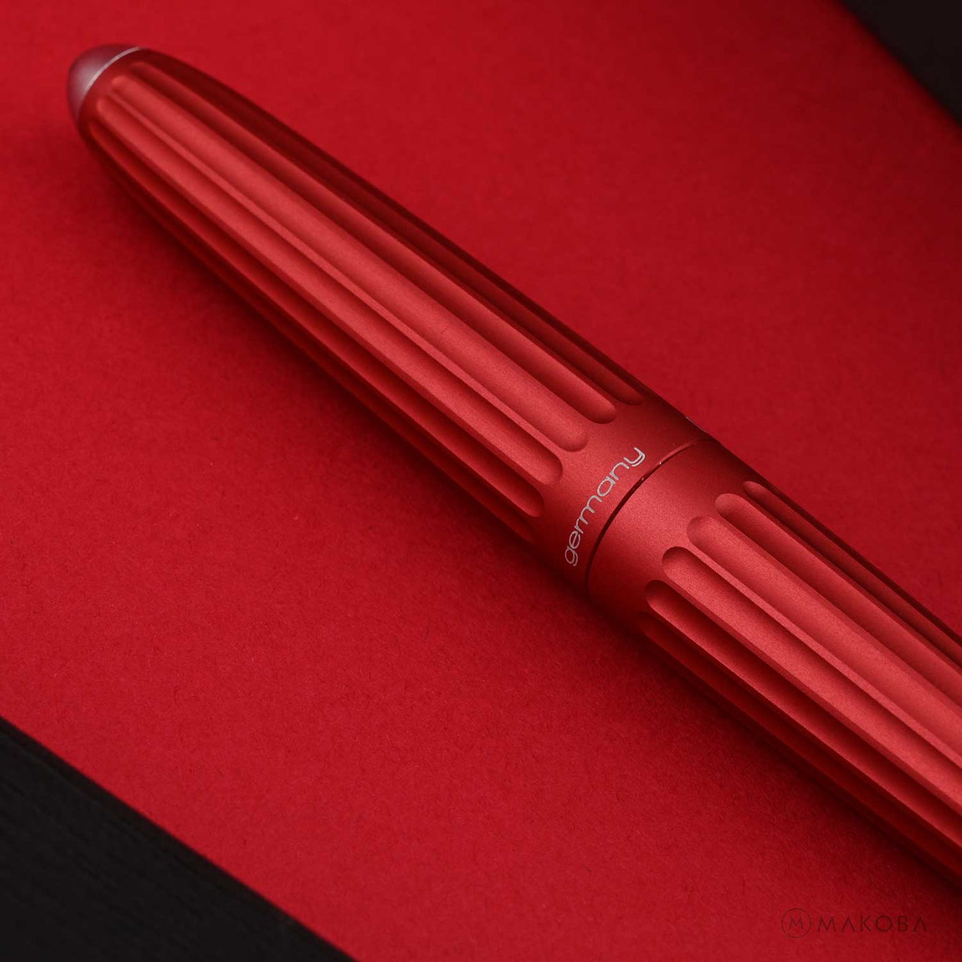 Diplomat Aero Fountain Pen - Red 12