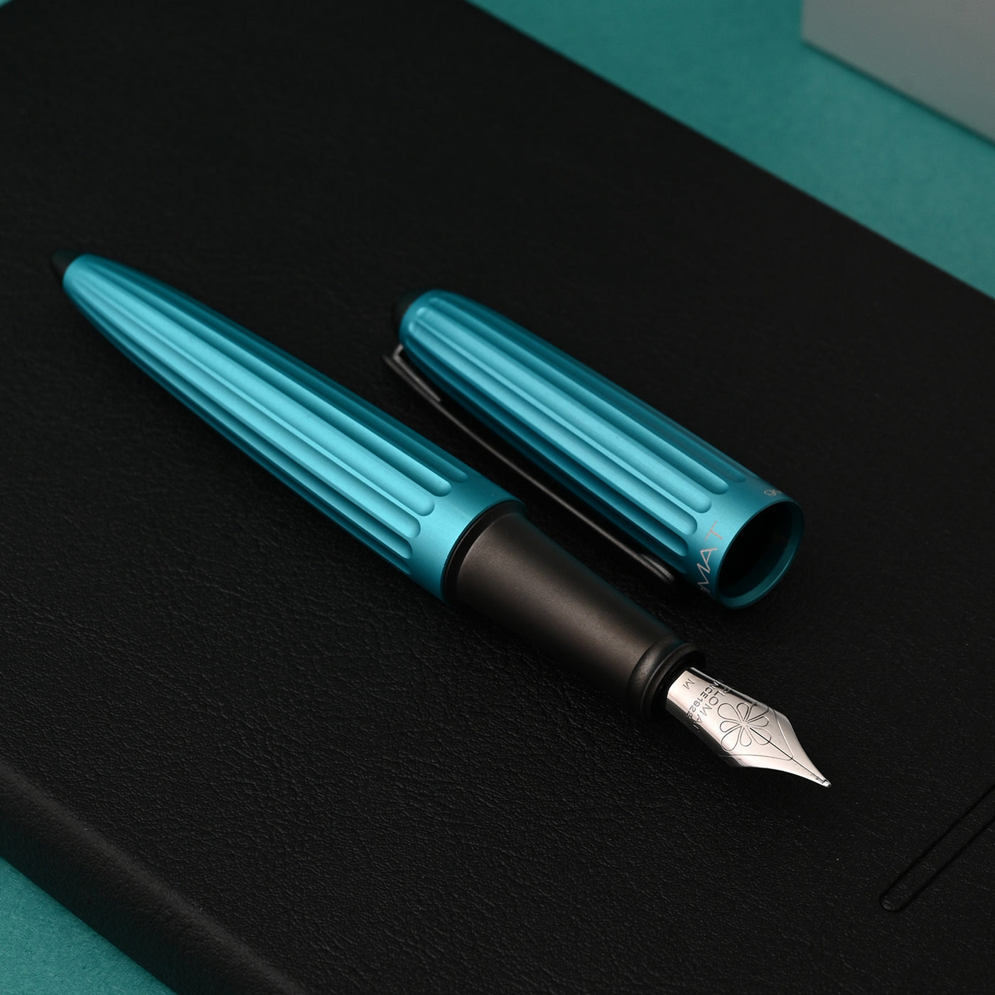 Diplomat Aero Fountain Pen - Turquoise 6